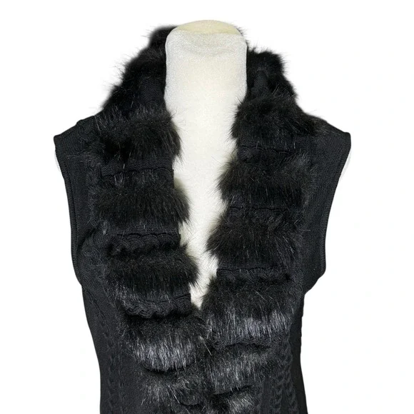 Ming Wang Sweater Vest Women L Black Faux Fur Trim Cable Knit Quiet Luxury Chic - Picture 3 of 15